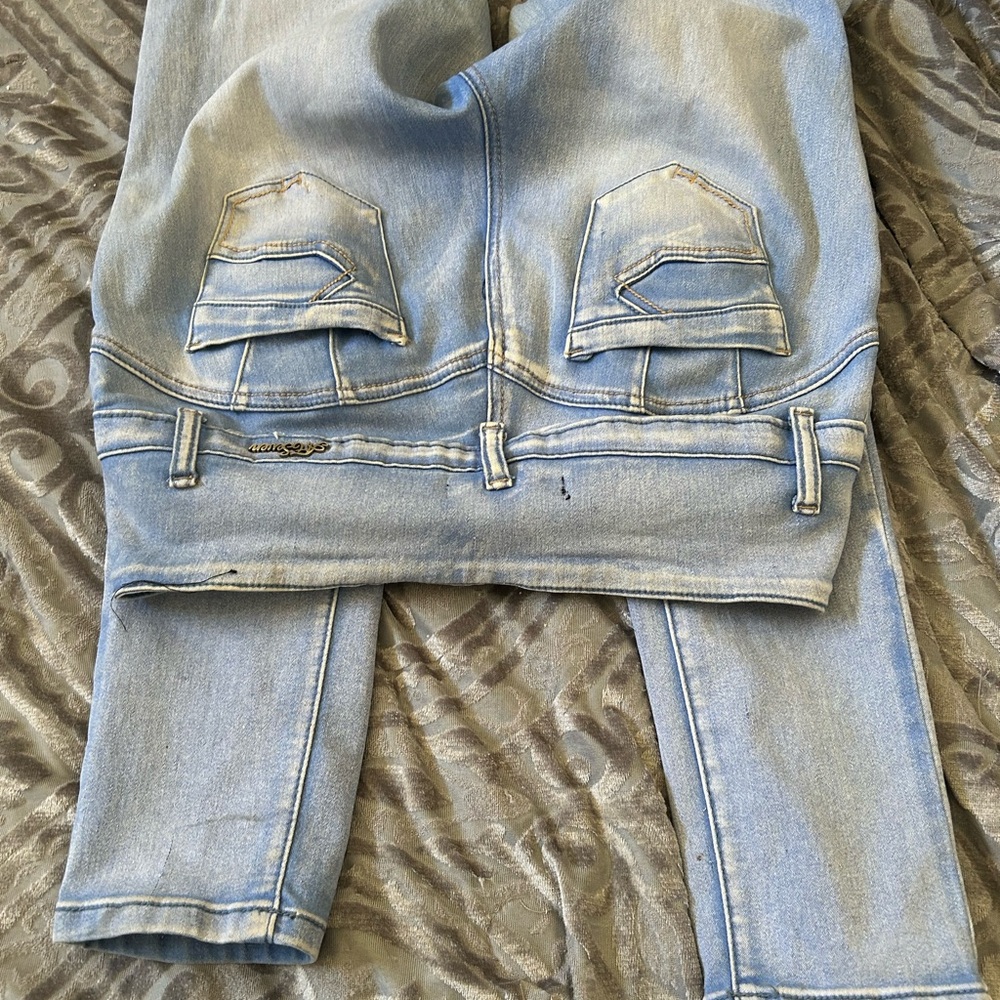 Stylish Light Blue Denim Jeggings